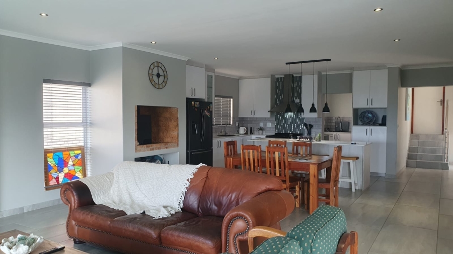 3 Bedroom Property for Sale in Brandhuis Western Cape